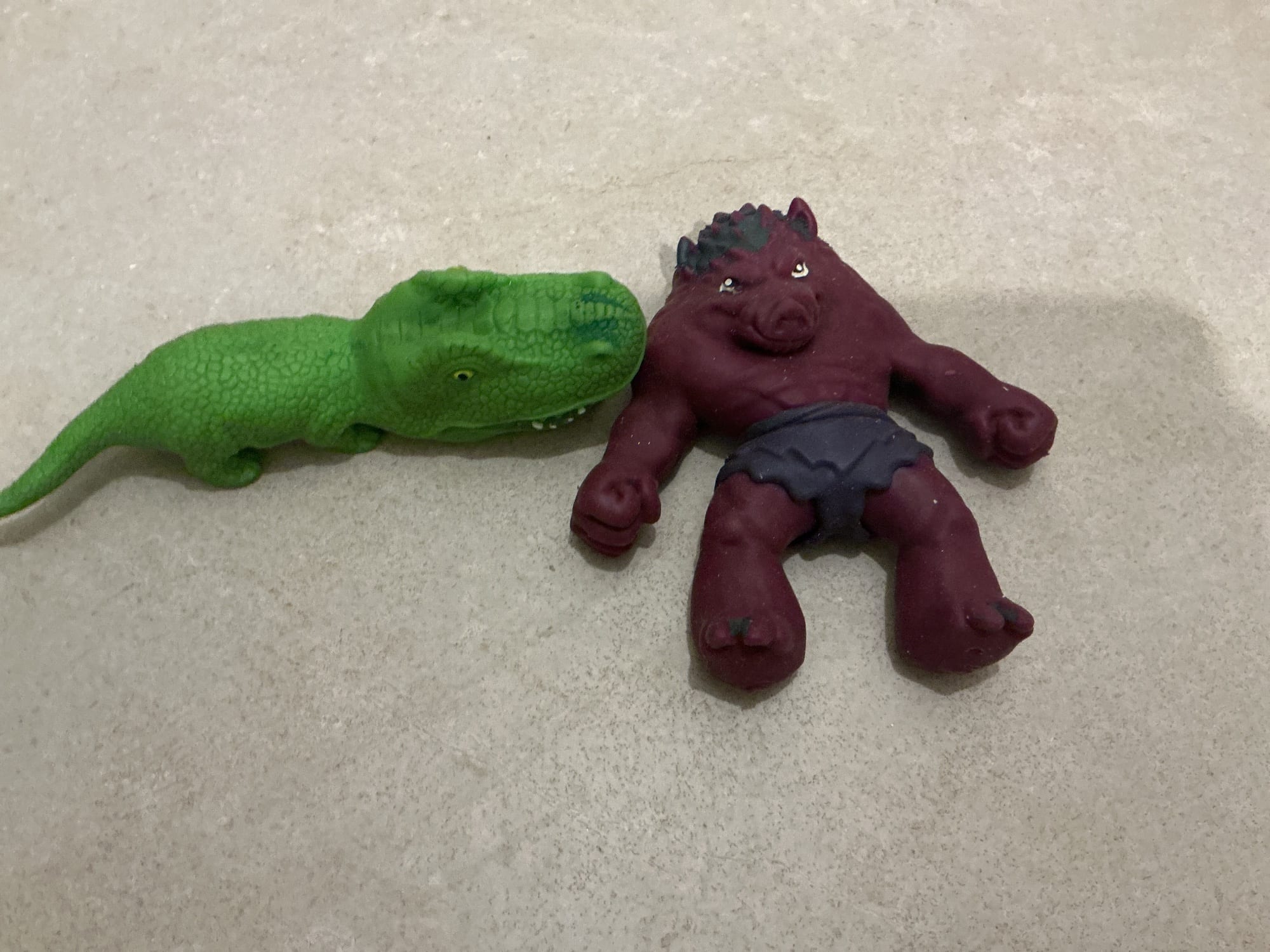 ‏מפלצת חול וגינו זאור חול🦖🧌